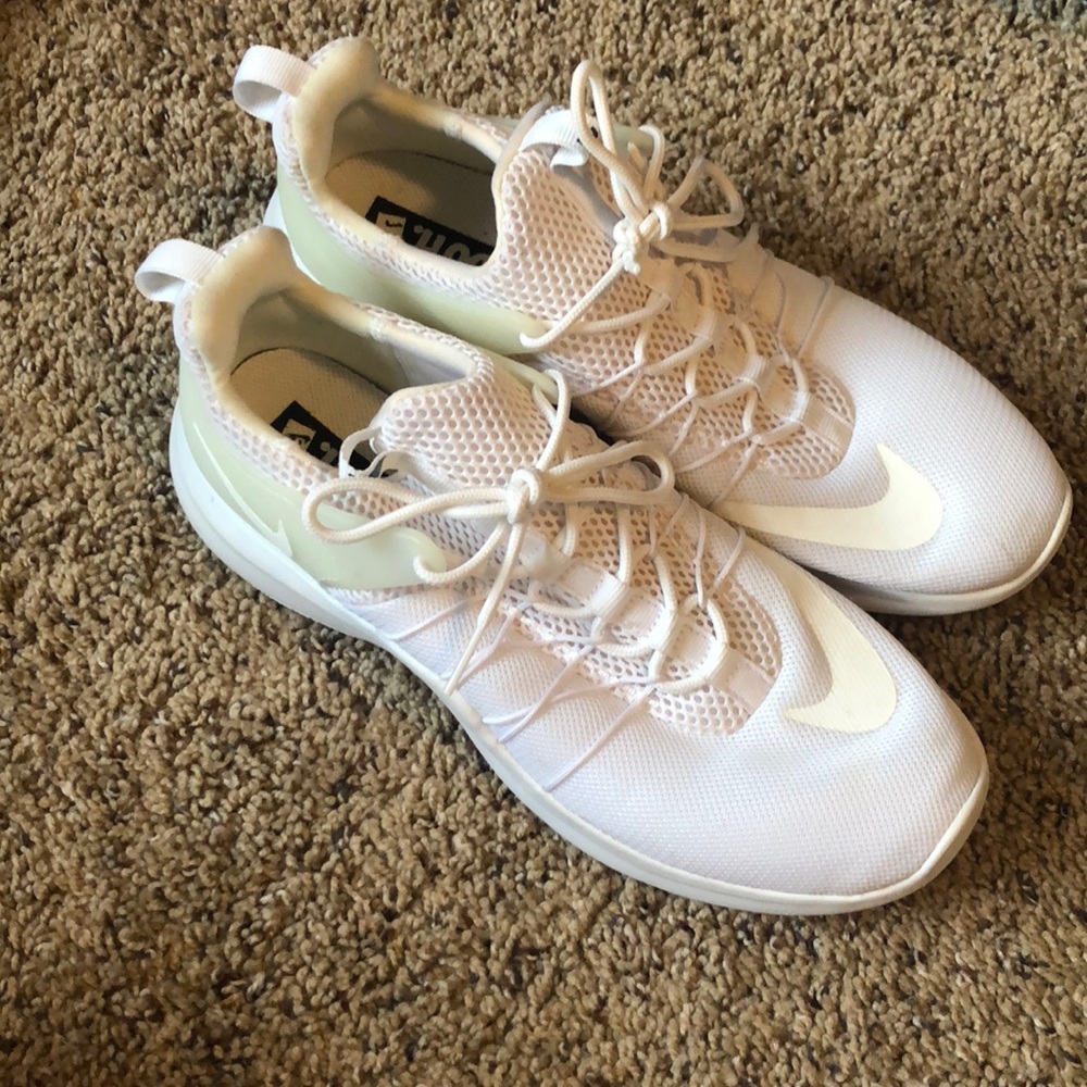 White nike sneaker